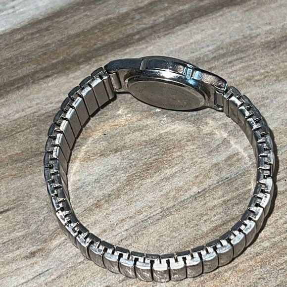 Quartz Movement Wristwatch Women’s Grandmacore Silver Tone Stainless Steel Teste - Picture 5 of 7